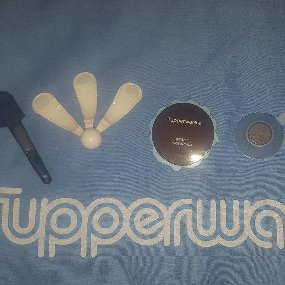 Tupperware Magnet Set - Picture 2 of 2